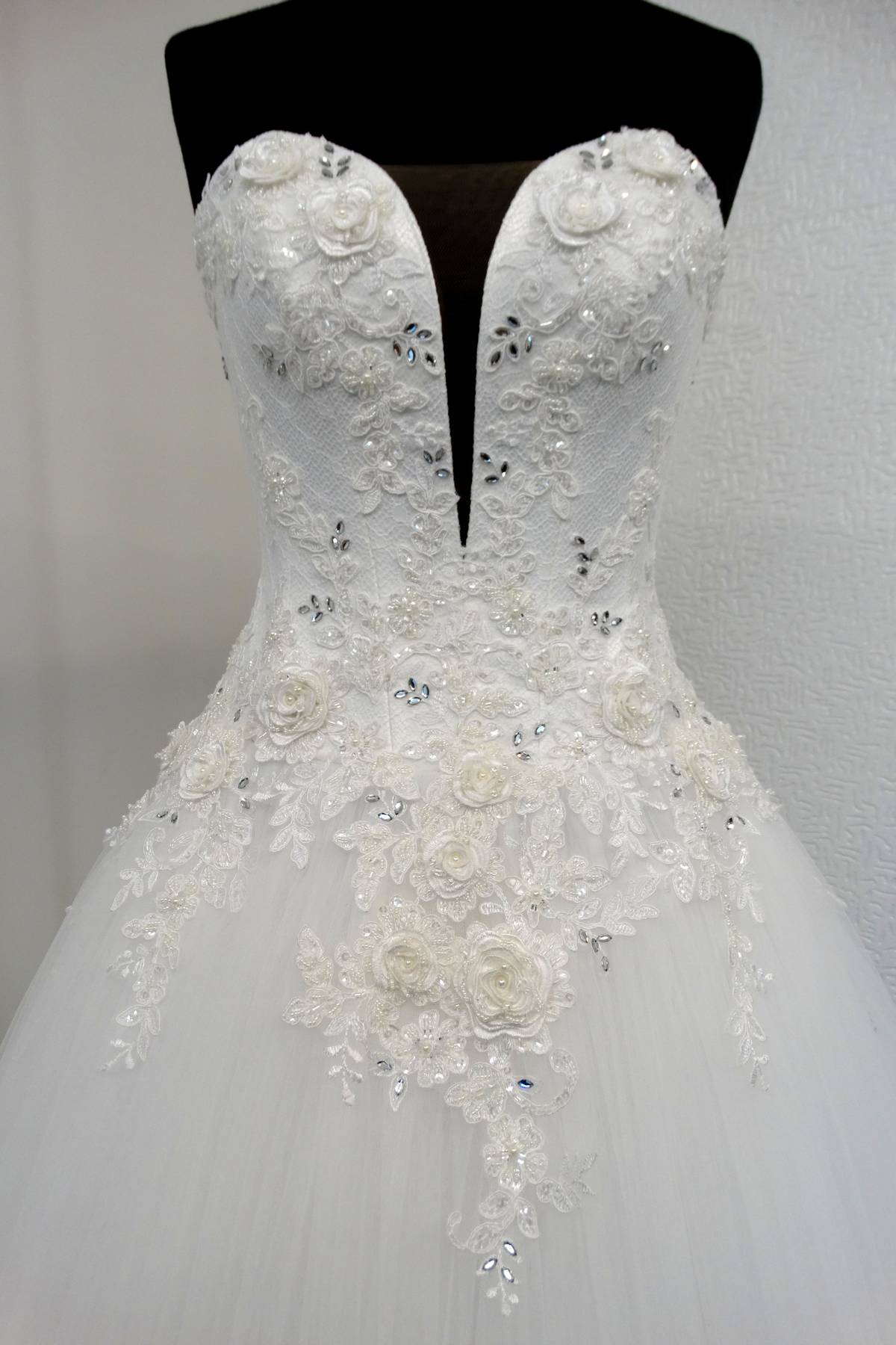 abiti sposa su misura modello h1365 Art H1365