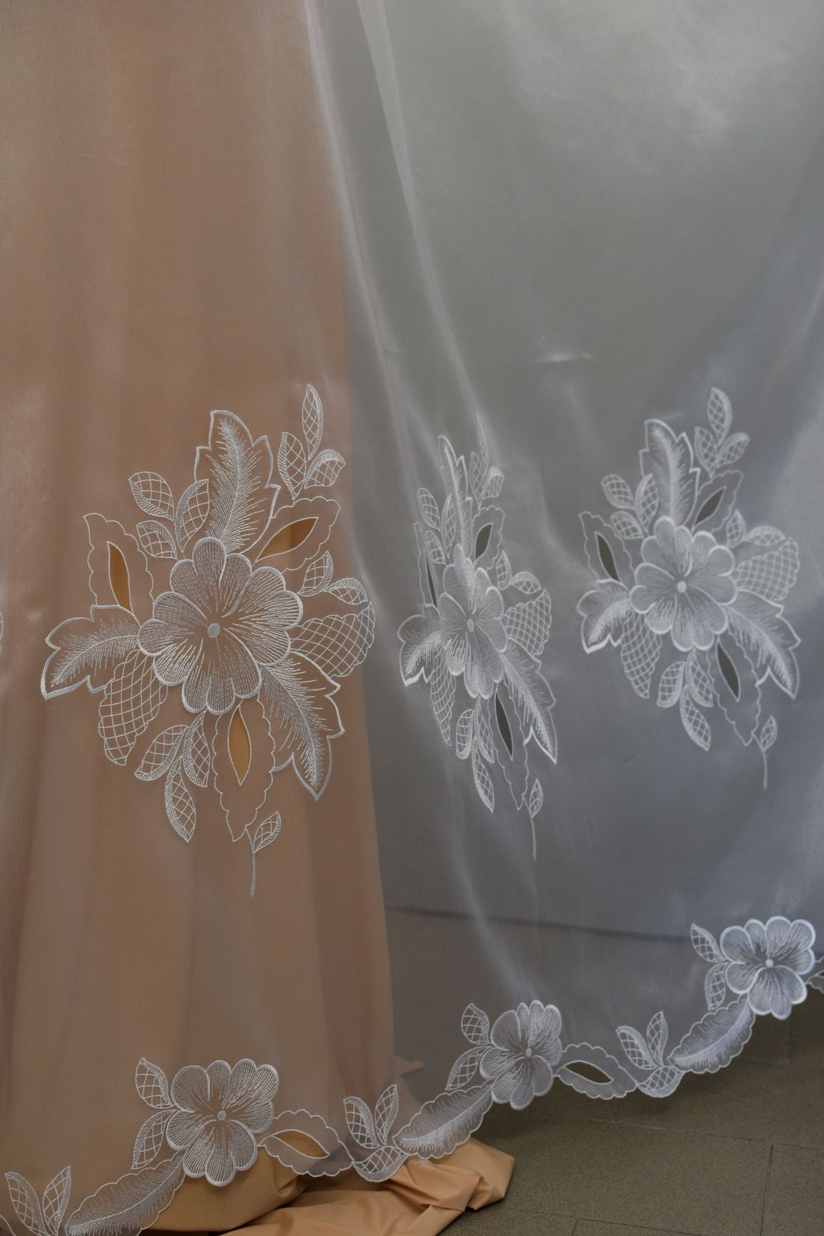 organza ricamata bianco h cm 150 Art 0382LO