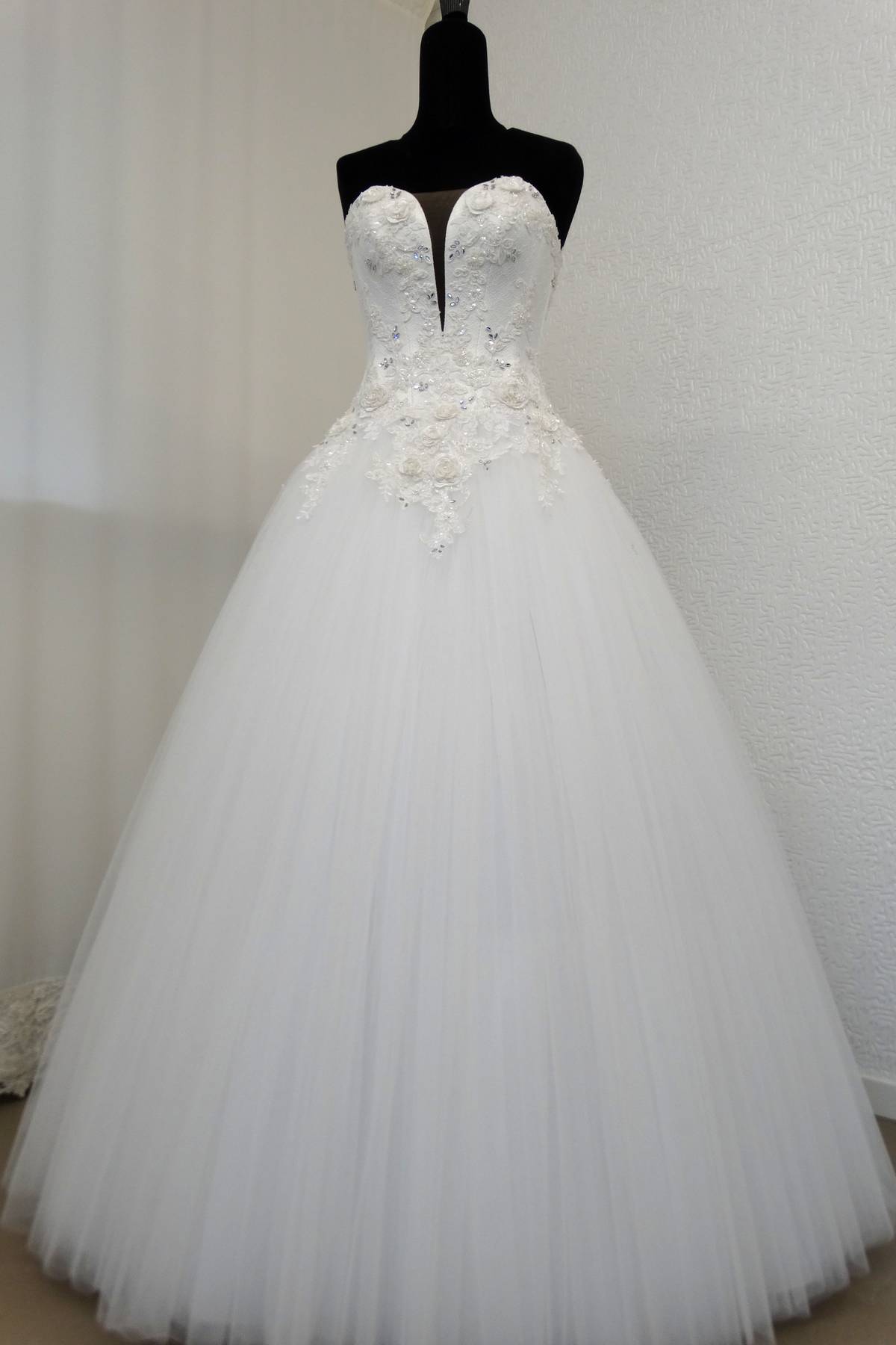 abiti sposa su misura modello h1365 Art H1365