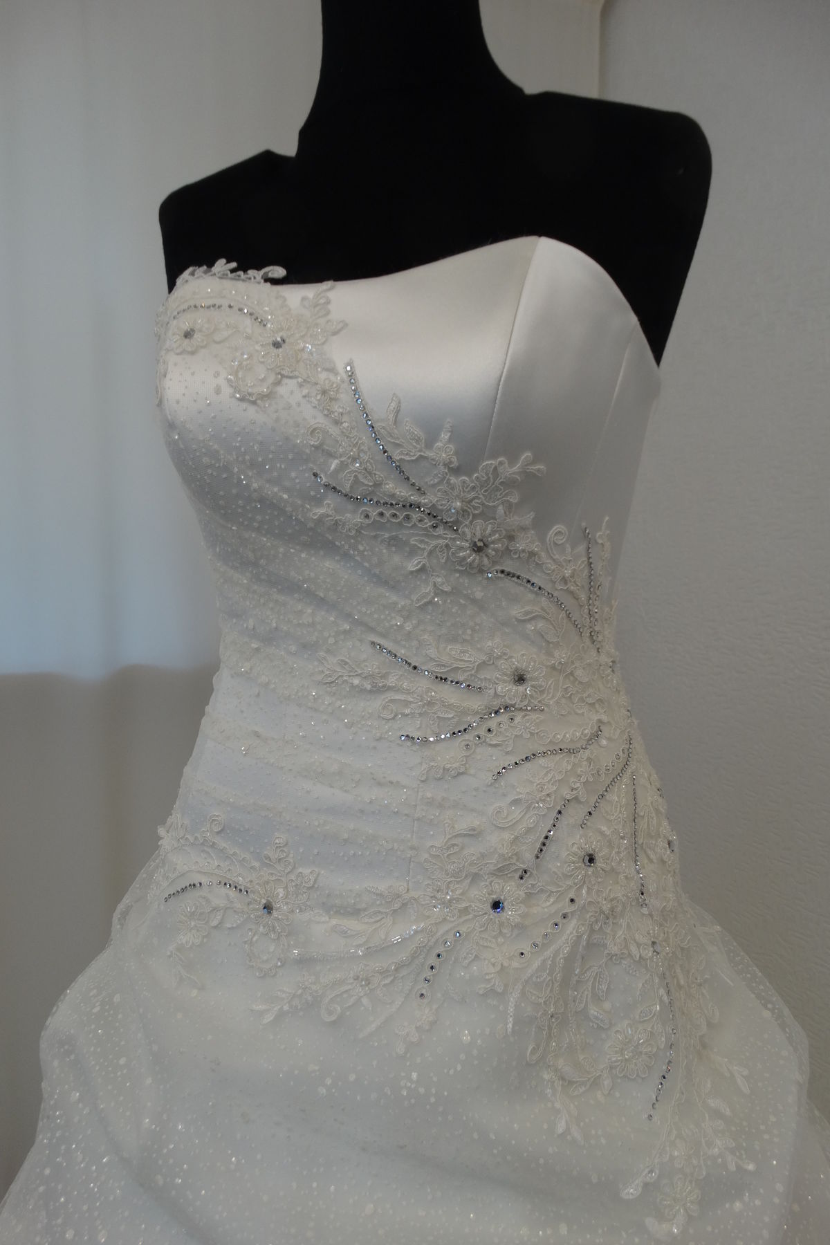 abiti sposa su misura modello h1367 Art H1367